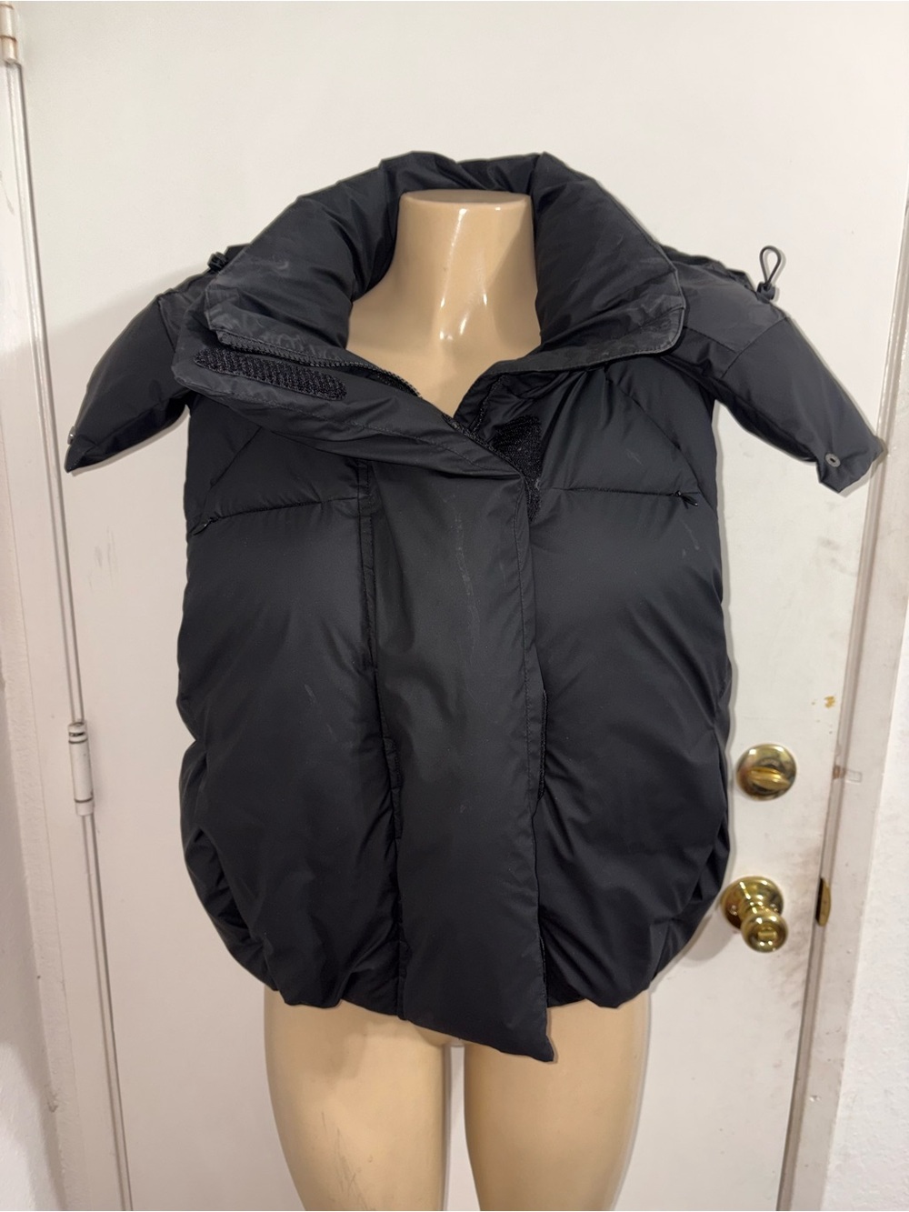 khy kylie jenner Puffer Black Vest Coat Hooded Size S